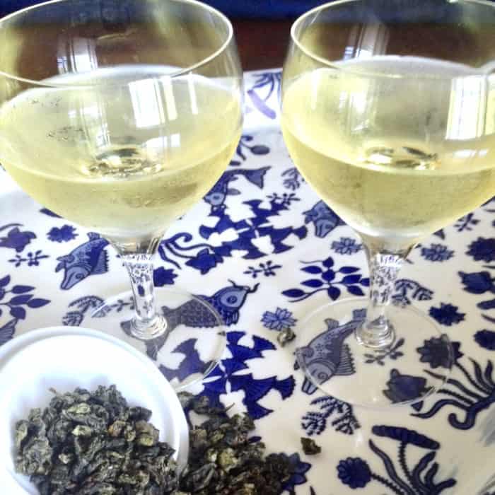 Which kind of Phoenix Dancong tea is more suitable for making cold brewed tea? What are the characteristics of cold brewed oolong tea and black tea?
