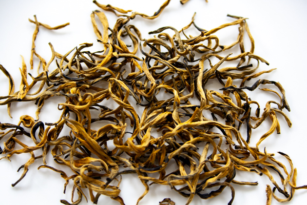 The reason why Yunnan red golden bud tea is golden is why Yunnan black tea Yunnan red golden bud is the more golden buds, the better the quality, the more high-grade?