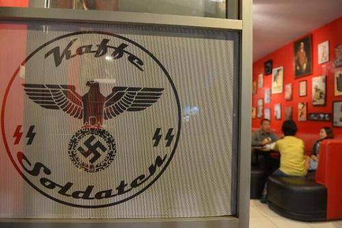 印尼纳粹主题咖啡厅无视谴责一年后再开张（图）
