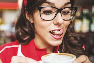 喝咖啡可帮助预防牙龈疾病