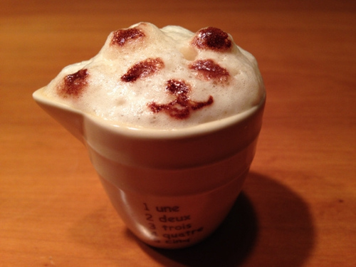 日本新型拿铁咖啡机可刻画3D泡沫销售火爆（图）
