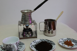 土耳其咖啡所需的器具