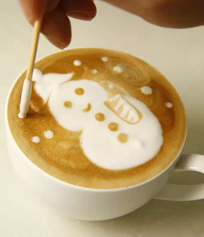 冬日也文艺：没什么比一杯卡通雪人咖啡，更适合眼下这季节！