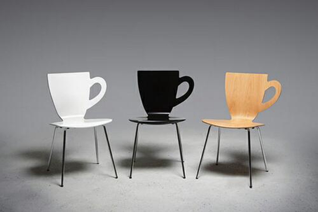 一款优雅的咖啡椅