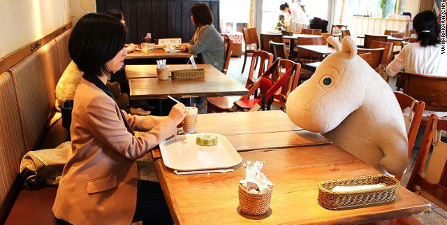 Plush toys with you drink coffee, not alone 3