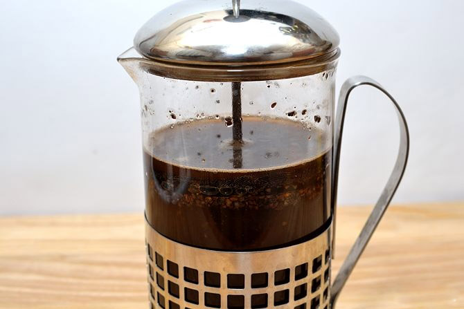 Make-Espresso-Beverages-With-a-French-Press-Step4