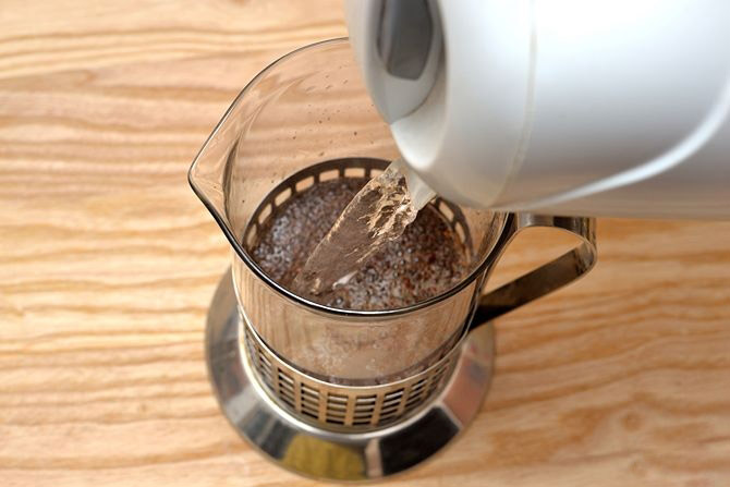 Make-Espresso-Beverages-With-a-French-Press-Step1