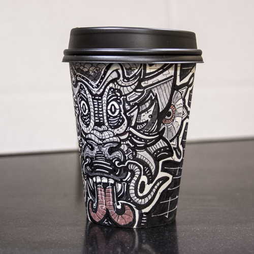 手绘咖啡纸杯 街头嘻哈风格 Miguel Cardona’s Must-See Coffee Cup Art