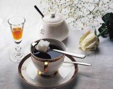 咖啡拉花奶泡剩余的奶可以再用吗?-剩余的打发奶油做什么