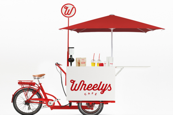 Wheelys Cafe ,一个在脚踏车上卖咖啡和轻食的移动咖啡馆