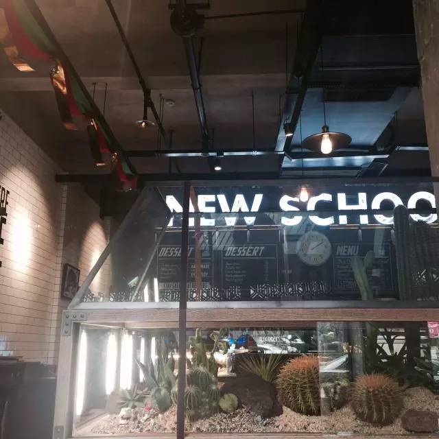 NEW SCHOOL一家酷酷的纹身咖啡馆