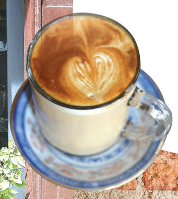 啜饮一杯资深咖啡师做出来的咖啡，价钱平实香醇温润，这是很多人心中的良心小咖啡馆。