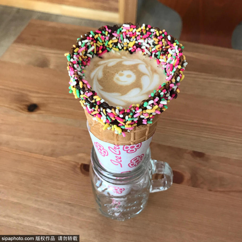 东京推出能喝的“甜筒”，脆皮咖啡