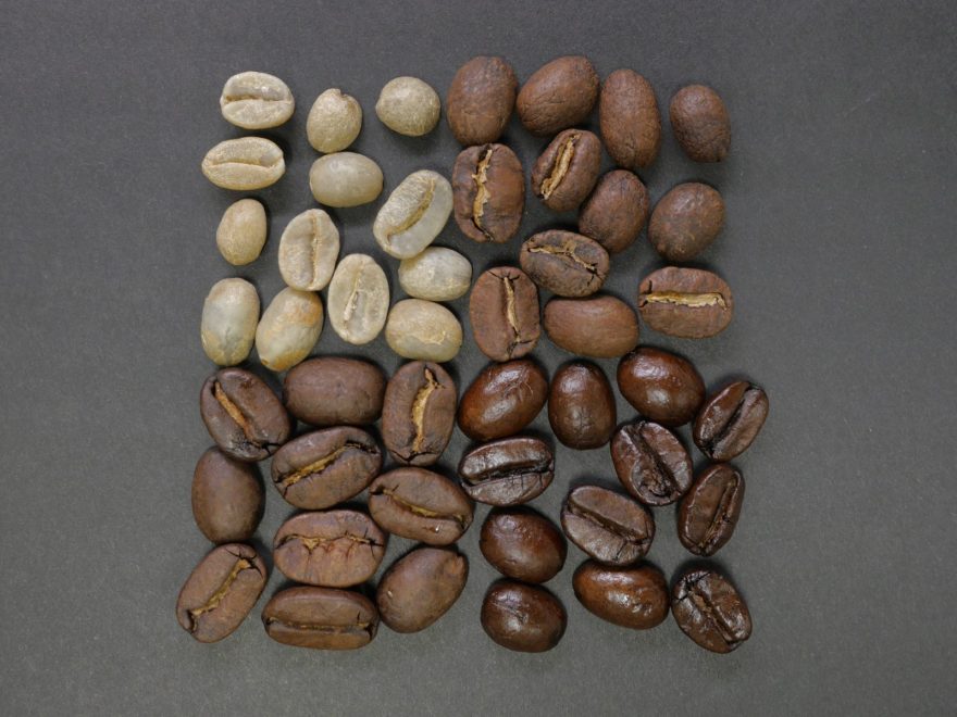 哪种咖啡适合你？一次了解「轻度烘培」与「深度烘培」的差别！